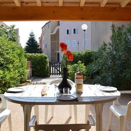 Pavillon 2 Pieces + Mezzanine, Piscine, Proche Plage, Quartier Calme - 6 Pers. - Fr-1-229d-320 * Saint-Pierre-la-Mer (Aude)